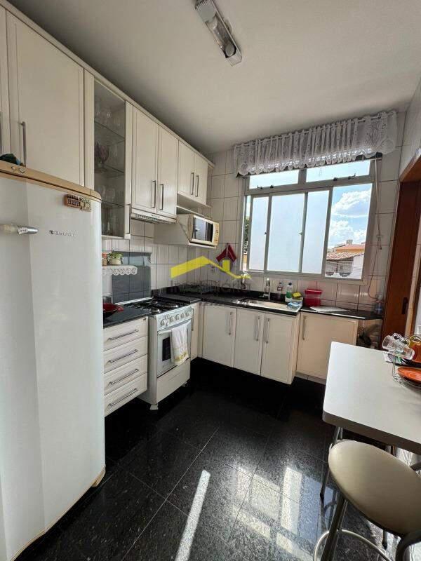 Cobertura, Nova Suíssa, 4 Quartos, 2 Vagas, 1 Suíte