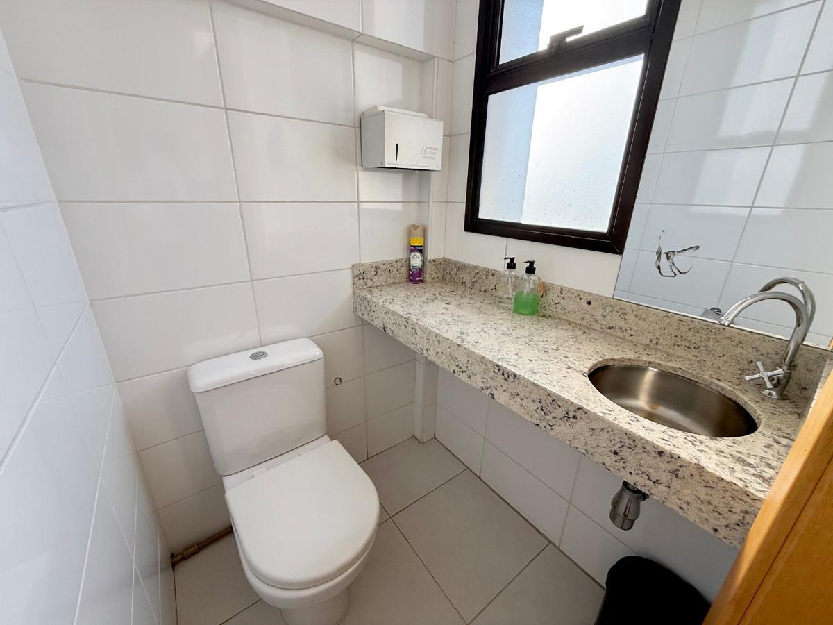 Sala, São José, 0 Quarto, 2 Vagas