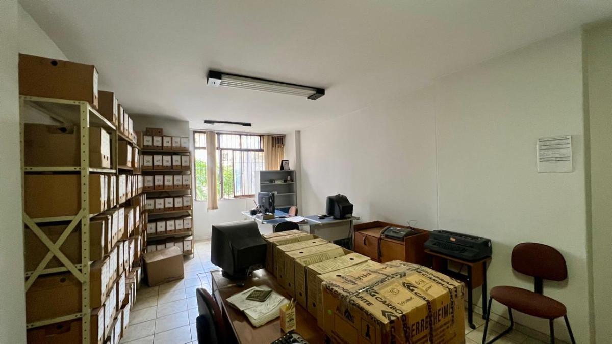 Sala, Centro, 0 Quarto, 1 Vaga