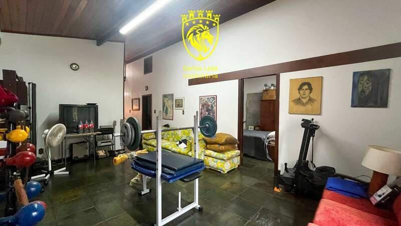 Casa, Santo Antônio, 8 Quartos, 3 Vagas, 2 Suítes