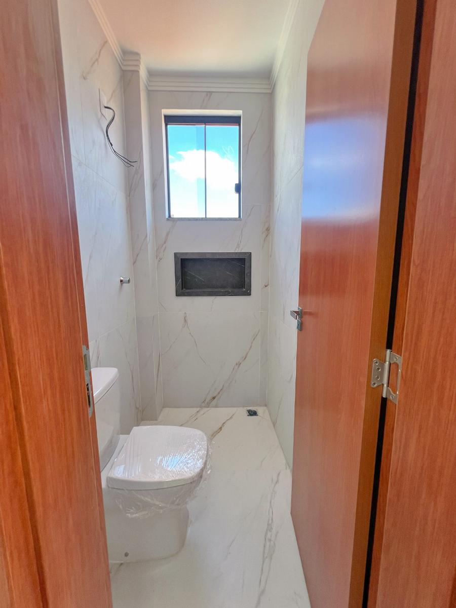 Casa, Planalto, 3 Quartos, 4 Vagas, 3 Suítes