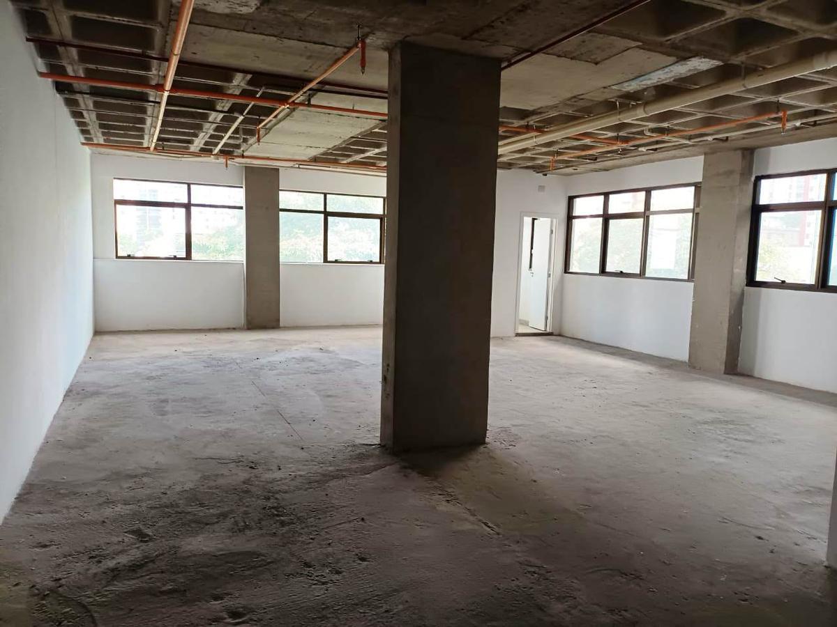 Sala, Savassi, 0 Quarto, 8 Vagas