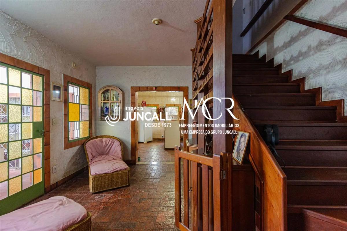 Casa, Castelo, 5 Quartos, 2 Vagas, 1 Suíte