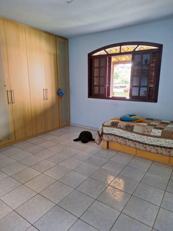 Casa, Siderúrgica, 3 Quartos, 0 Vaga