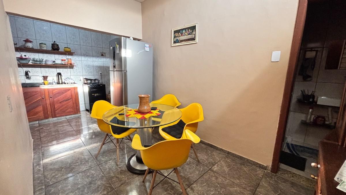 Casa, São Benedito, 4 Quartos, 2 Vagas, 1 Suíte
