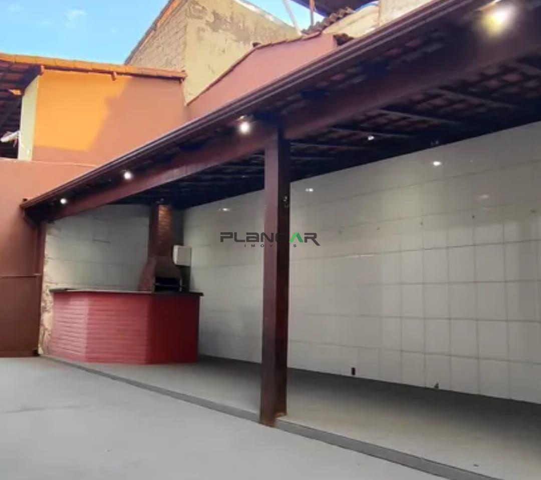 Casa, Bandeirantes, 4 Quartos, 4 Vagas, 2 Suítes