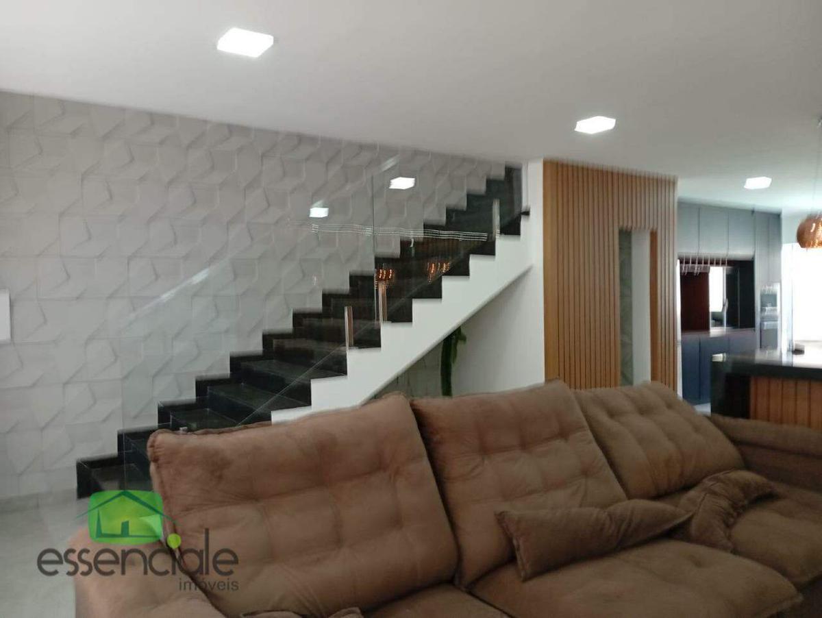Casa, Nossa Senhora do Carmo, 3 Quartos, 4 Vagas, 1 Suíte