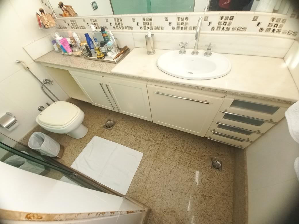 Casa, Estoril, 4 Quartos, 5 Vagas, 4 Suítes