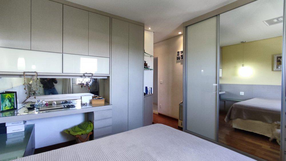 Casa, Santa Helena, 3 Quartos, 4 Vagas, 1 Suíte