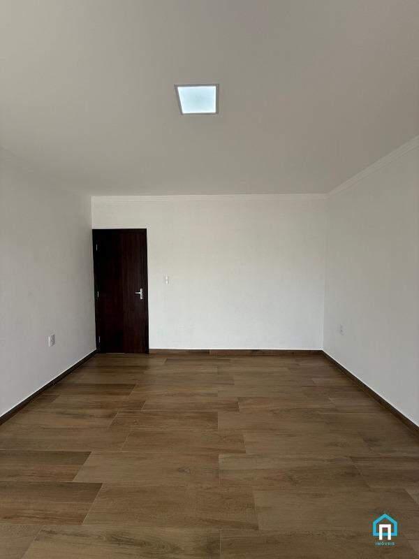 Casa, Centro, 4 Quartos, 4 Vagas, 2 Suítes
