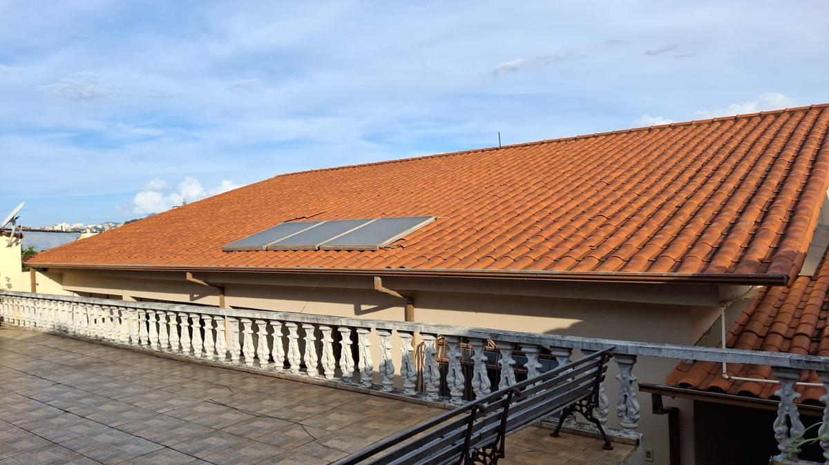 Casa, Industrial, 3 Quartos, 6 Vagas, 1 Suíte