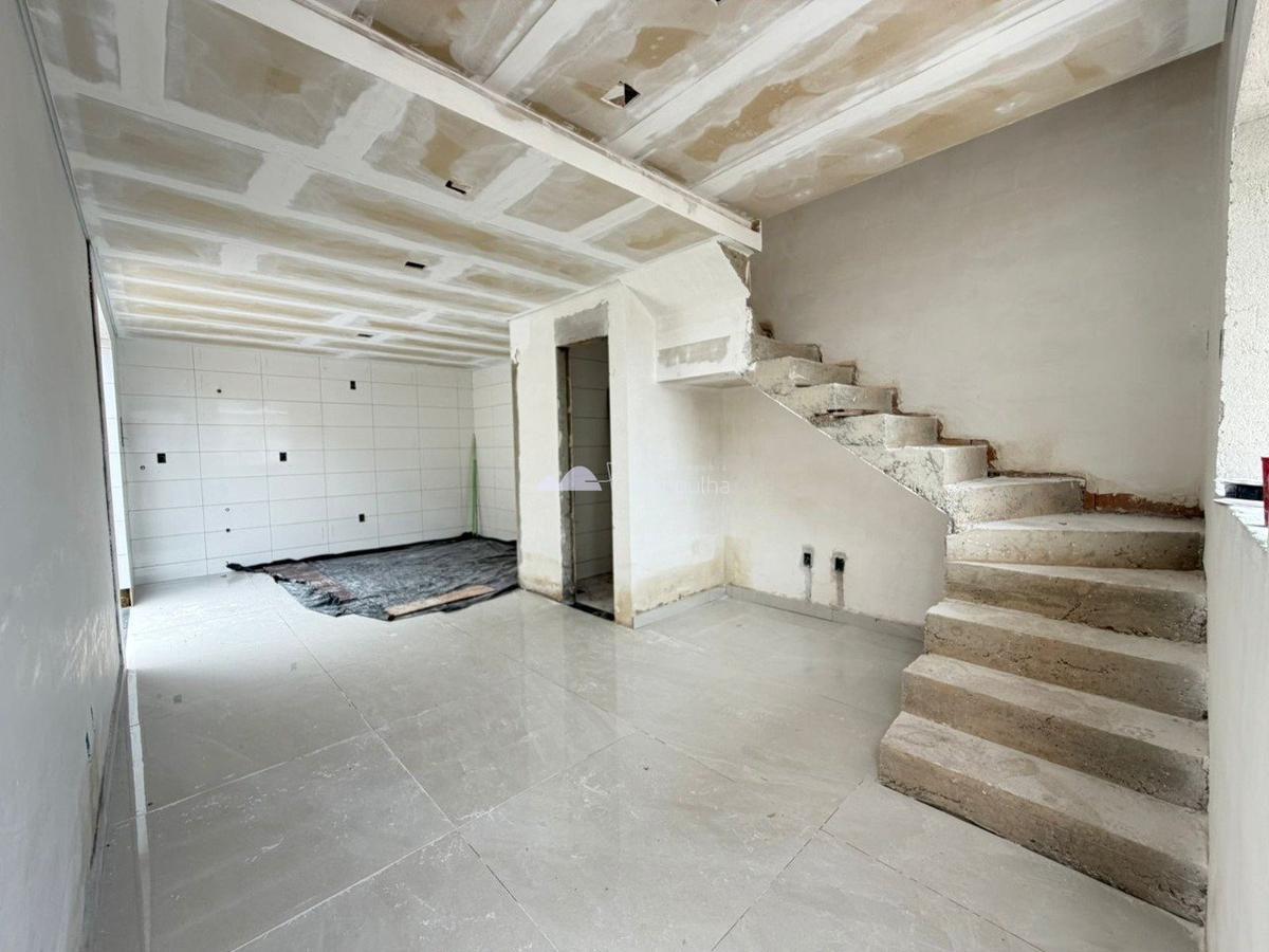 Casa, Piratininga (venda Nova), 2 Quartos, 3 Vagas, 2 Suítes