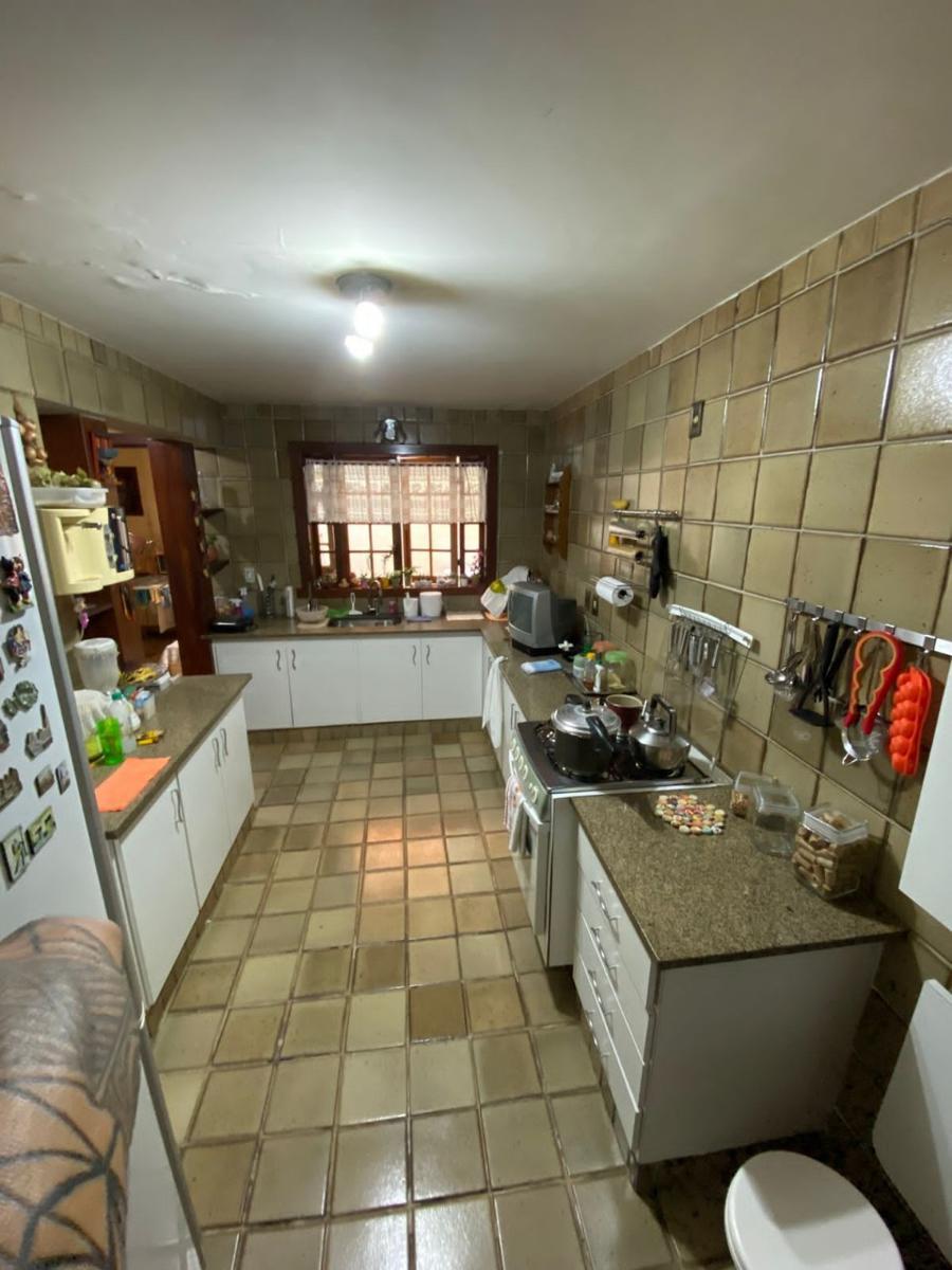 Casa, Barro Preto, 4 Quartos, 2 Vagas, 1 Suíte