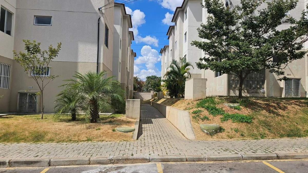 Apartamento, Vale das Amendoeiras, 2 Quartos, 1 Vaga