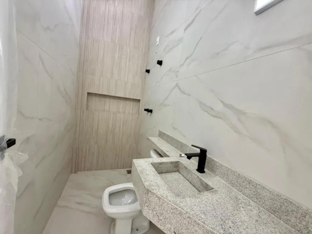 Casa, Planalto, 3 Quartos, 2 Vagas, 1 Suíte