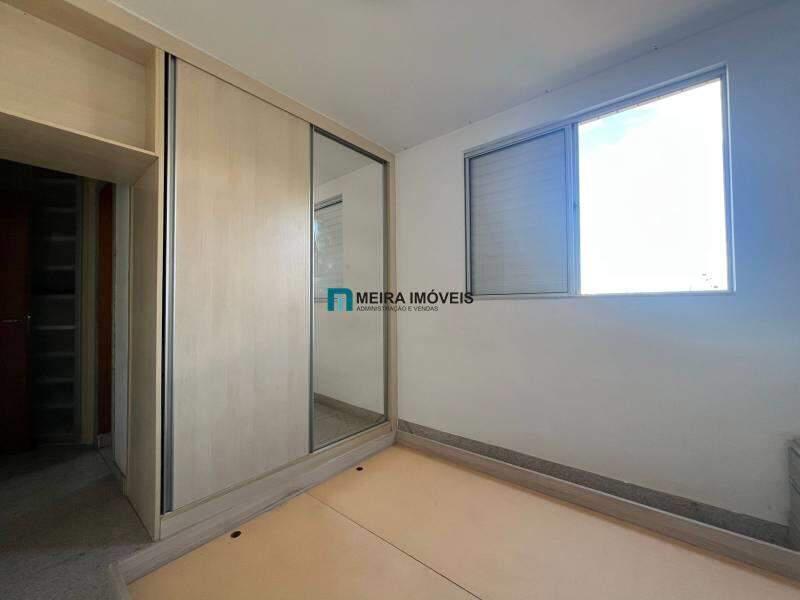 Apartamento, Sagrada Família, 3 Quartos, 2 Vagas, 1 Suíte