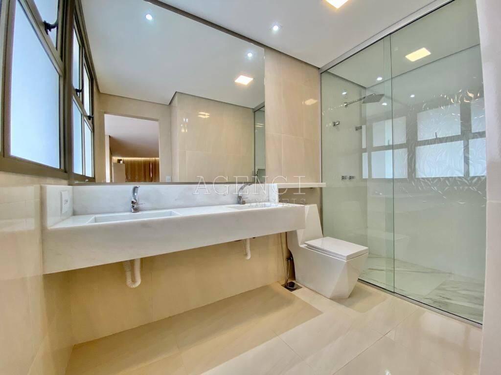 Casa, Alphaville - Lagoa dos Ingleses, 5 Quartos, 0 Vaga, 1 Suíte