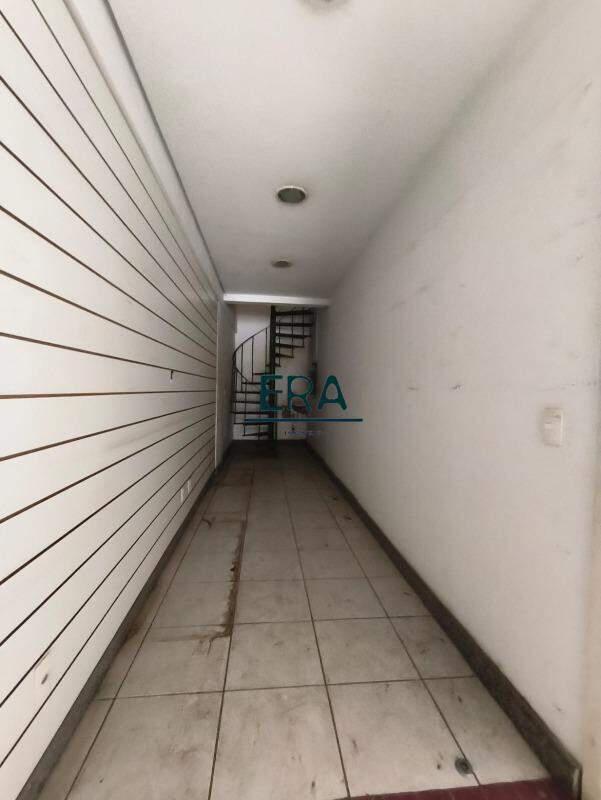 Andar, Estoril, 0 Quarto, 2 Vagas