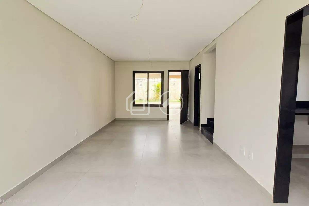 Casa em Condomínio, Ouro Preto, 4 Quartos, 2 Vagas, 1 Suíte