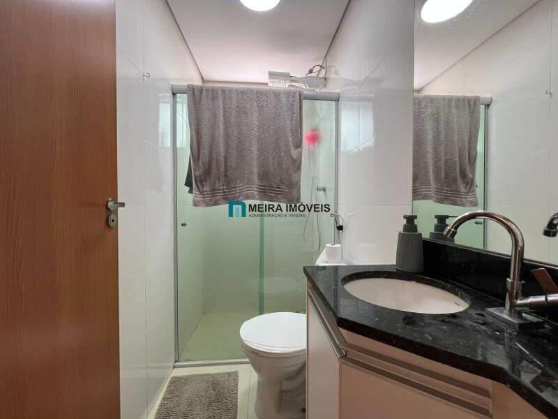 Apartamento, Sagrada Família, 2 Quartos, 1 Vaga