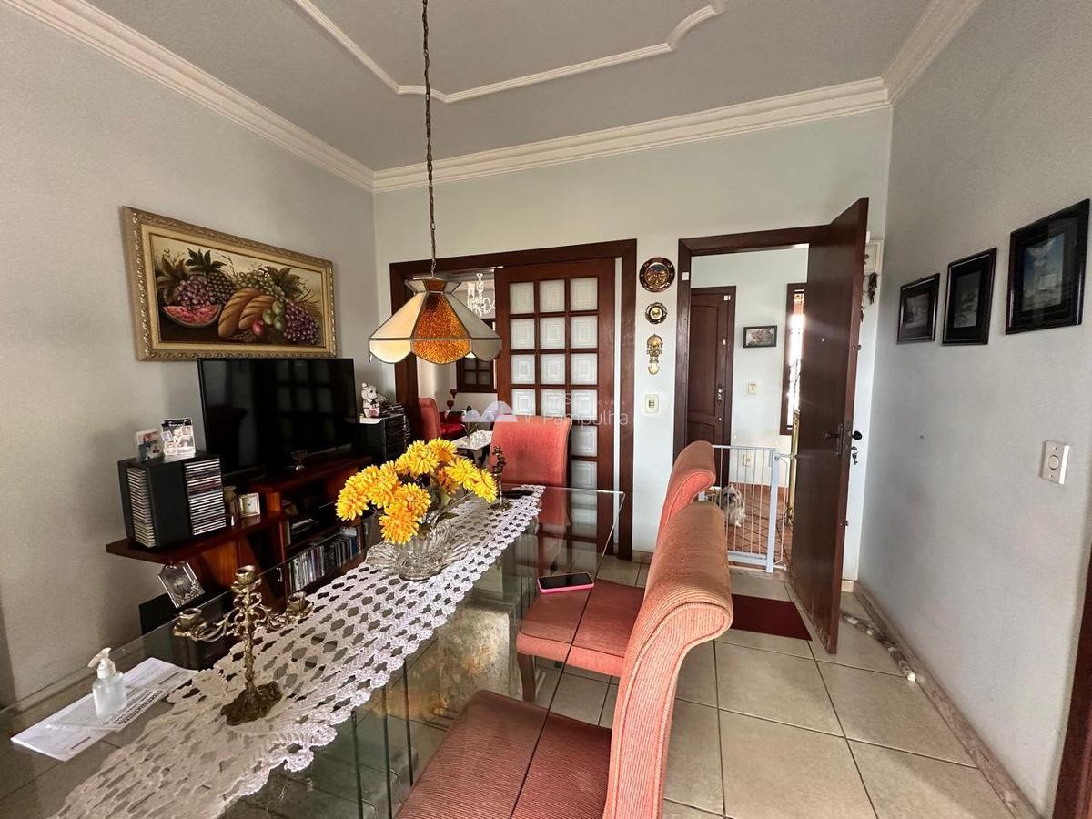 Casa, Santa Mônica, 5 Quartos, 3 Vagas, 1 Suíte