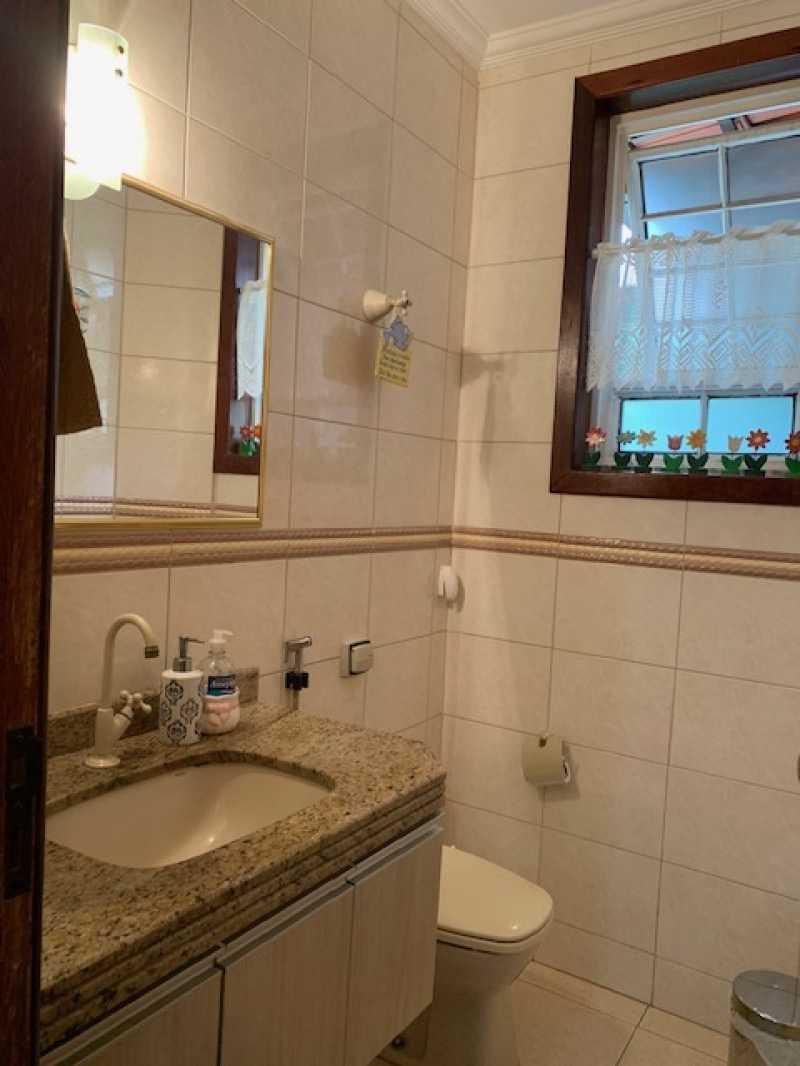 Casa, Castelo, 4 Quartos, 5 Vagas, 1 Suíte