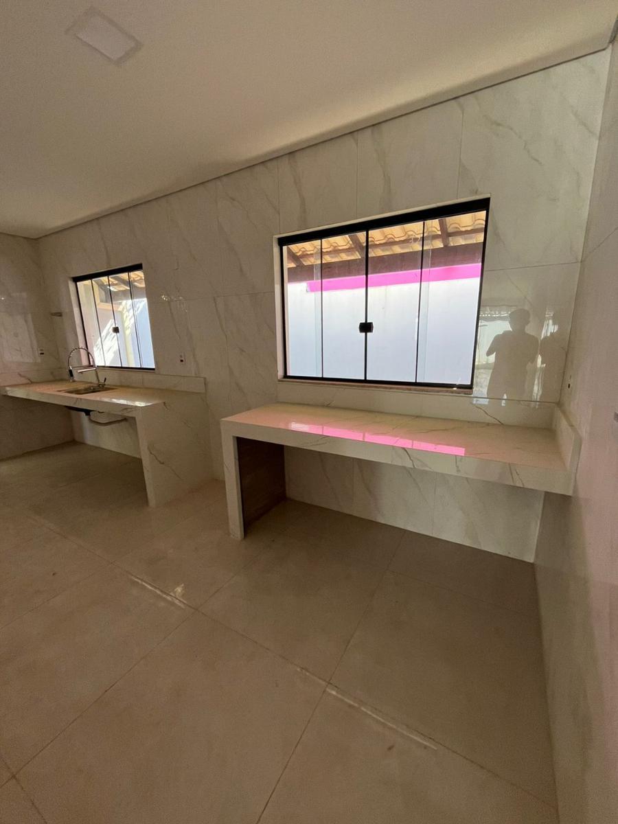 Casa, Centro, 2 Quartos, 2 Vagas, 1 Suíte