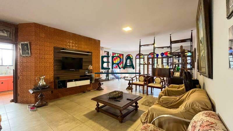 Casa, Serra, 7 Quartos, 8 Vagas, 2 Suítes