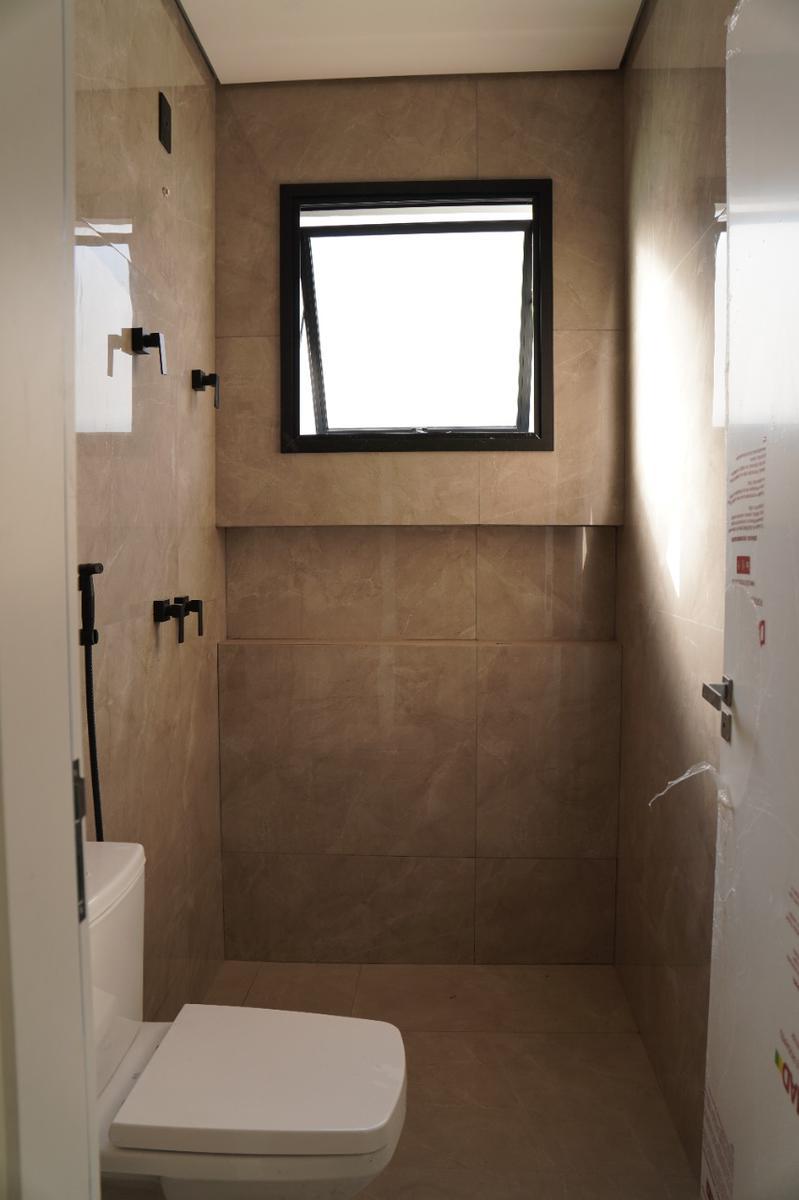 Casa, Trevo, 4 Quartos, 3 Vagas, 2 Suítes