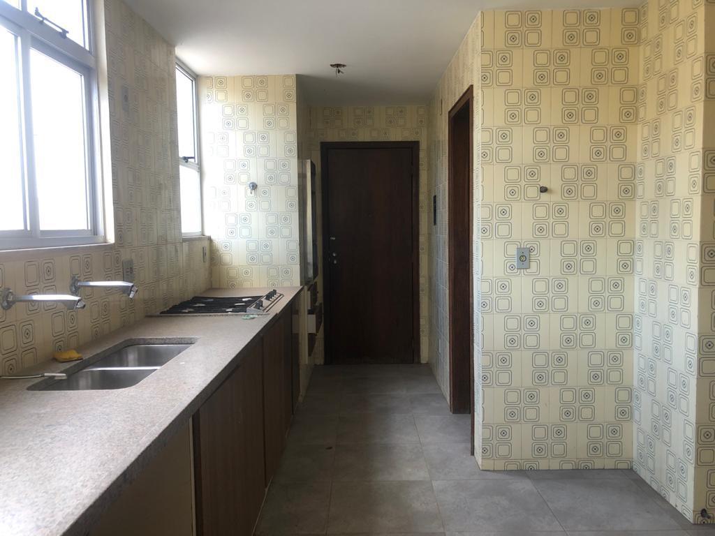 Cobertura, Serra, 5 Quartos, 3 Vagas, 2 Suítes