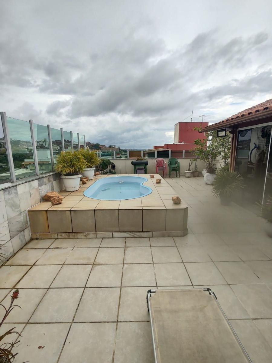 Cobertura, Ana Lúcia, 4 Quartos, 2 Vagas, 1 Suíte