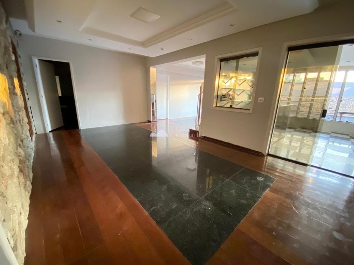 Casa, Santa Branca, 4 Quartos, 10 Vagas, 1 Suíte