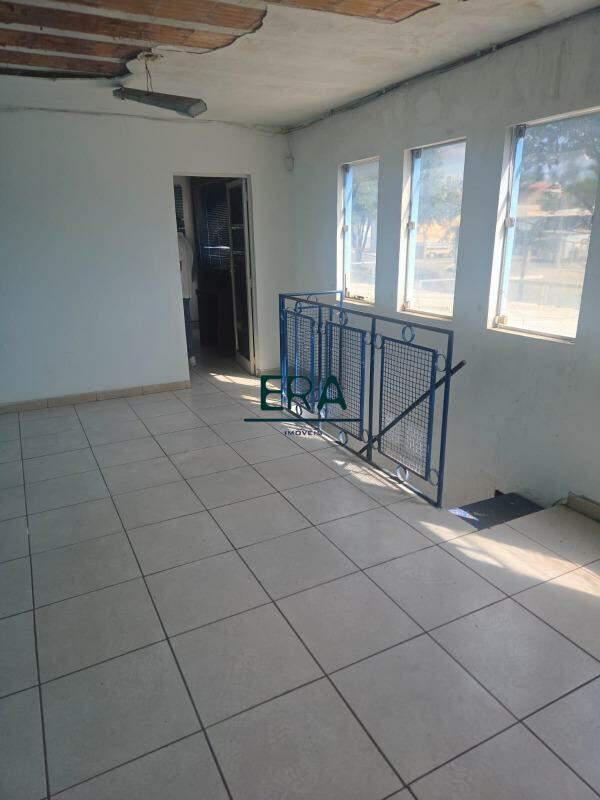 Andar, Centro, 0 Quarto, 10 Vagas