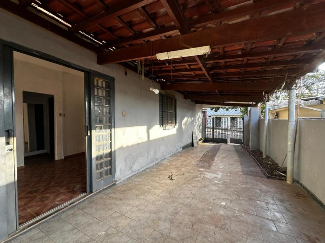 Casa, Centro, 2 Quartos, 3 Vagas