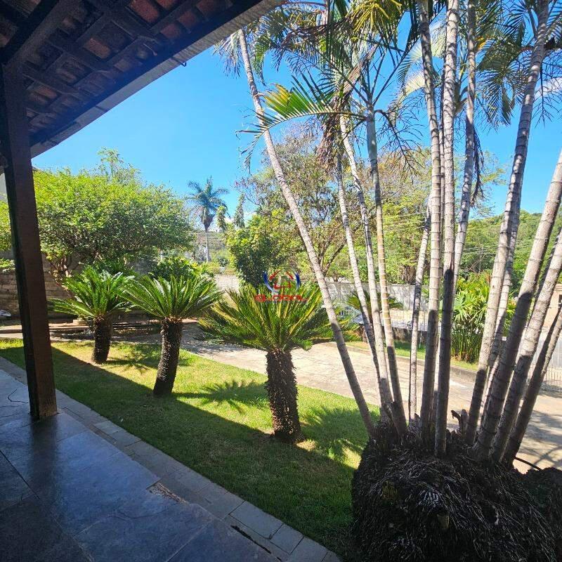 Casa, Braúnas, 4 Quartos, 7 Vagas, 1 Suíte