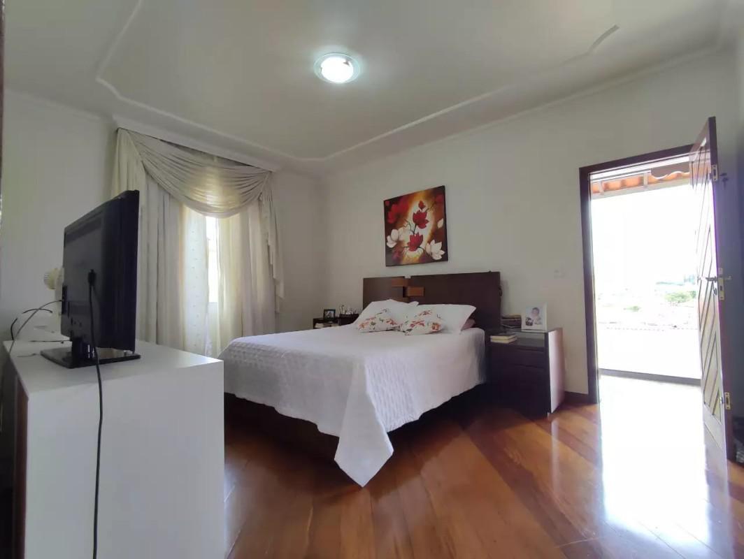 Casa, Tirol, 4 Quartos, 4 Vagas, 1 Suíte