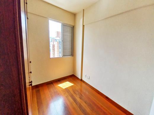 Apartamento, Funcionários, 2 Quartos, 1 Vaga