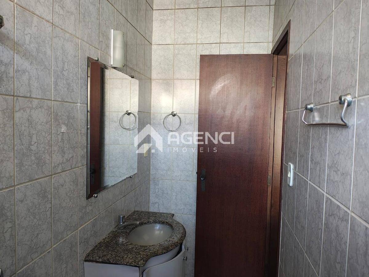 Casa, Serrano, 4 Quartos, 0 Vaga, 1 Suíte