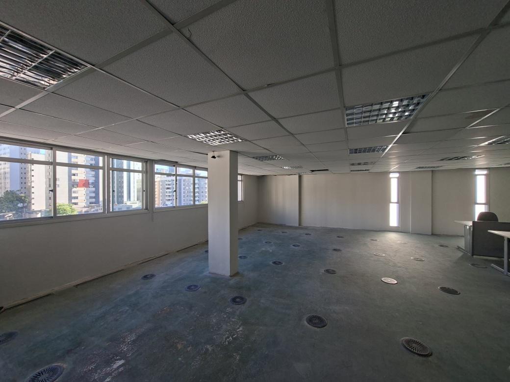 Andar, Funcionários, 0 Quarto, 6 Vagas