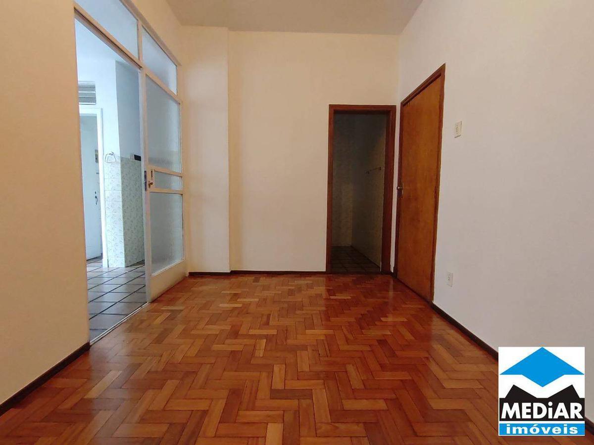 Apartamento, Centro, 2 Quartos, 0 Vaga