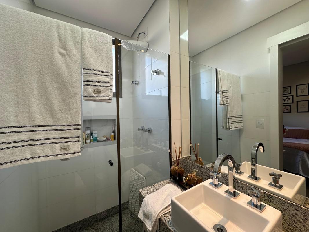 Cobertura, Itapoã, 4 Quartos, 8 Vagas, 2 Suítes