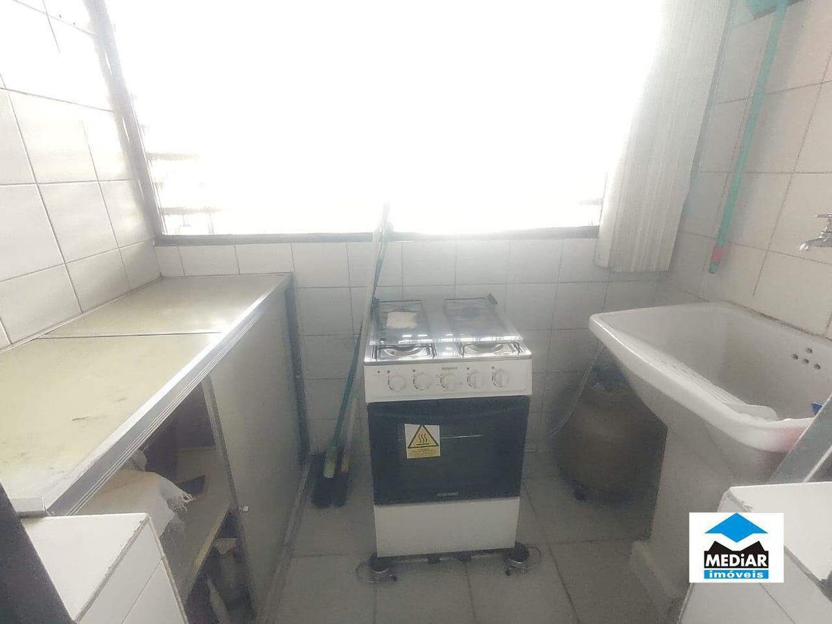Apartamento, Floresta, 1 Quarto, 0 Vaga