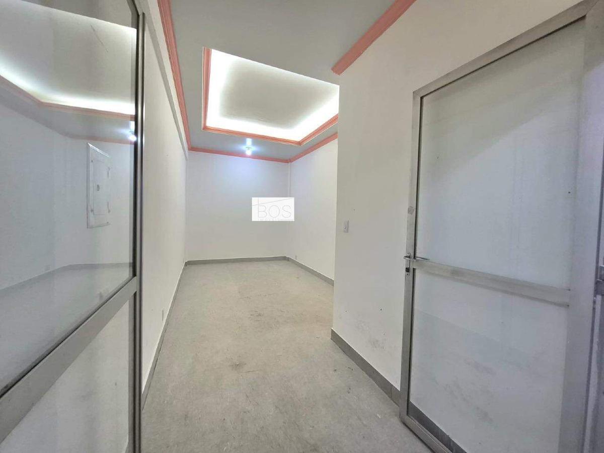 Andar, Savassi, 0 Quarto, 0 Vaga