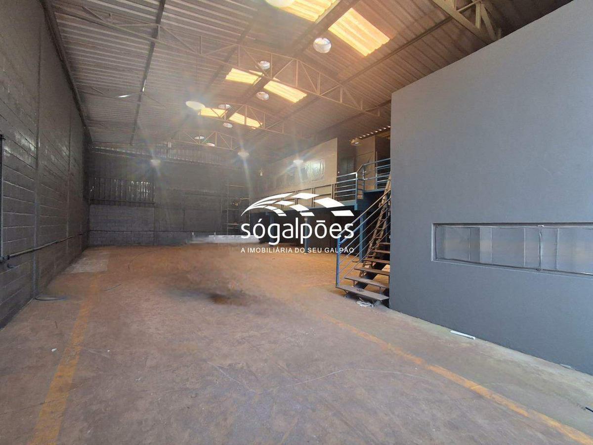 Galpão, Jardim Canadá