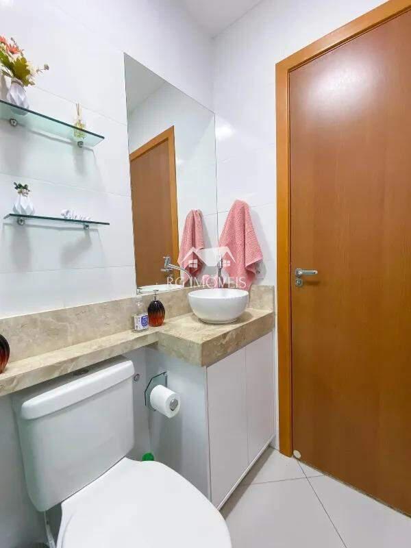 Apartamento, Miramar (barreiro), 2 Quartos, 2 Vagas, 1 Suíte