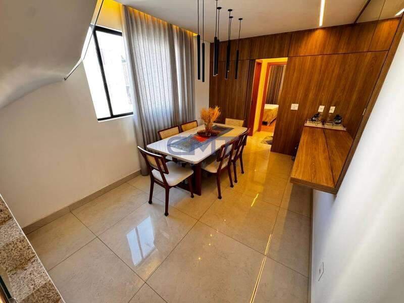 Cobertura, Sagrada Família, 2 Quartos, 2 Vagas, 2 Suítes
