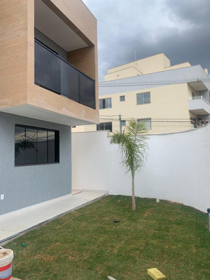 Casa, Masterville, 3 Quartos, 2 Vagas, 2 Suítes