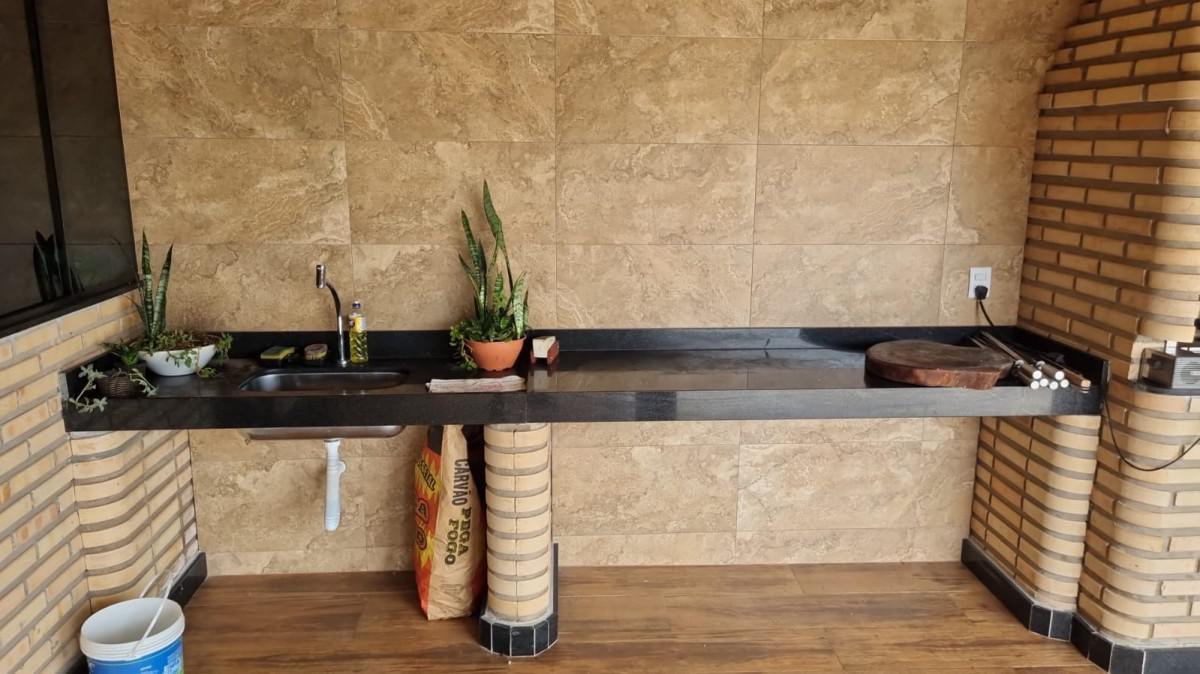 Fazenda, Centro, 3 Quartos, 3 Vagas, 1 Suíte