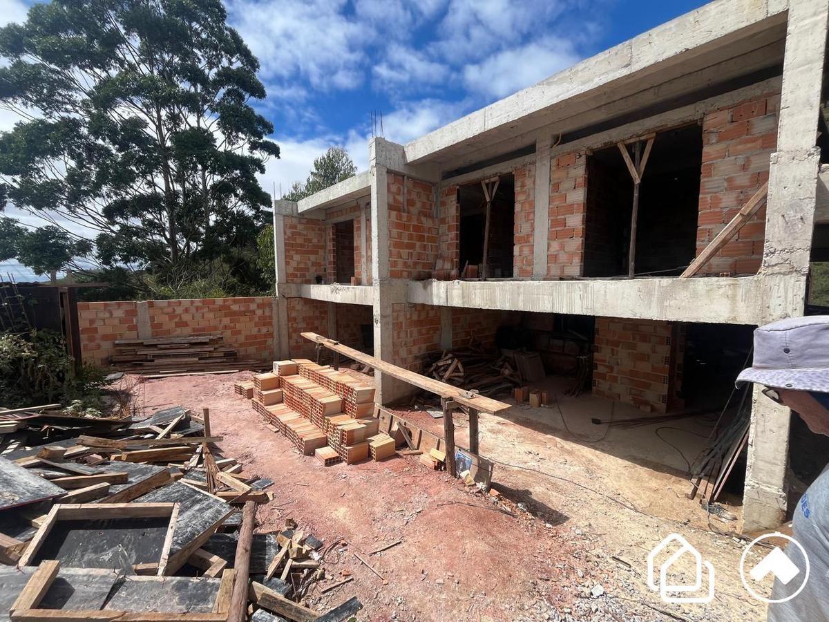 Casa, Buritis, 4 Quartos, 3 Vagas, 1 Suíte