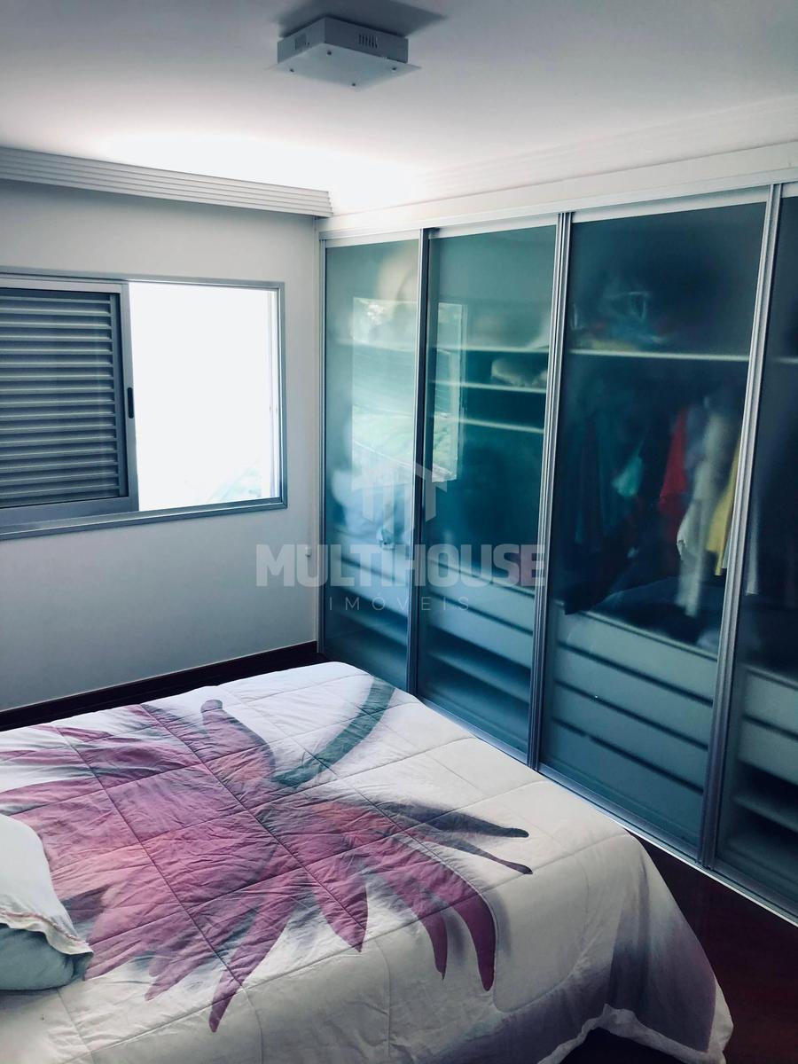 Casa, Centro, 5 Quartos, 8 Vagas, 2 Suítes